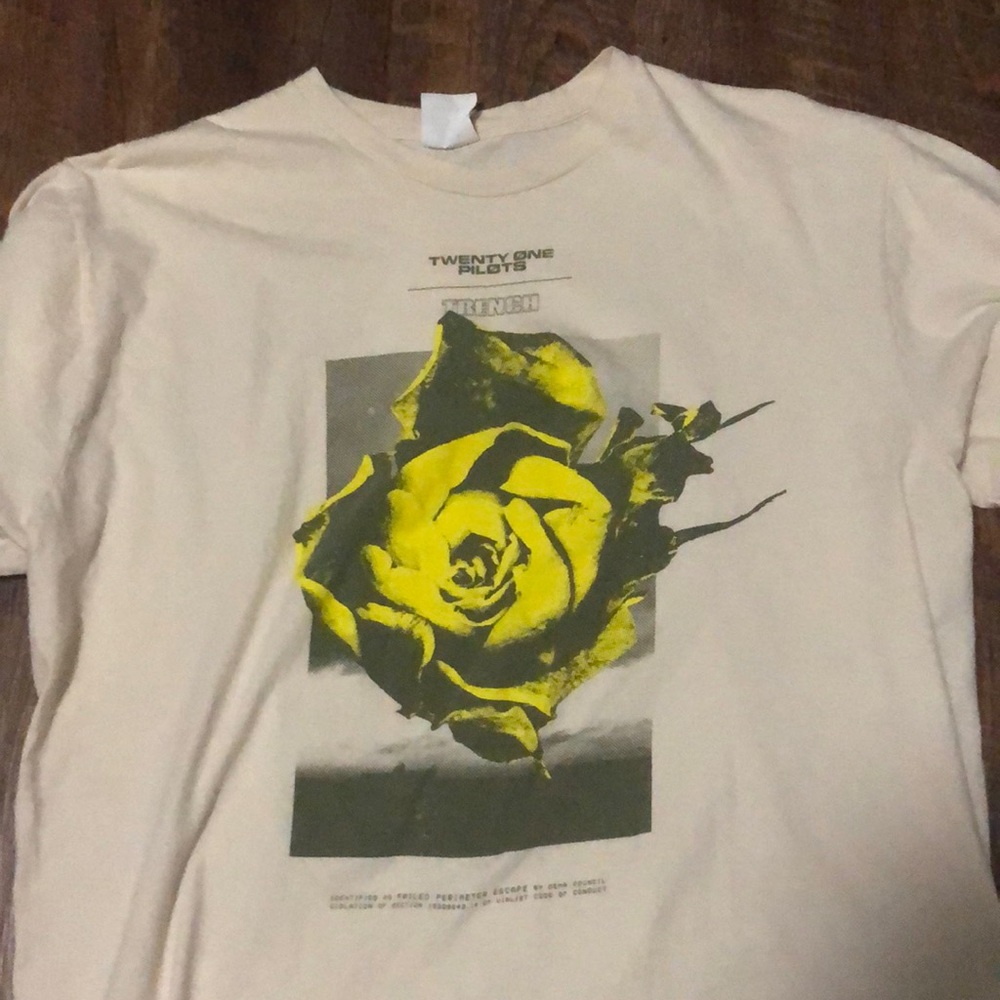 Cream Hot Topic Twenty One Pilots Shirt